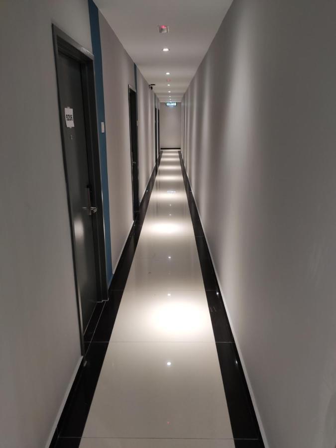 Hotel 99 Seri Kembangan Serdang Exterior foto